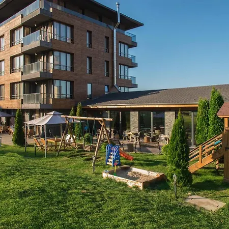 Cornelia Deluxe Aparthotel