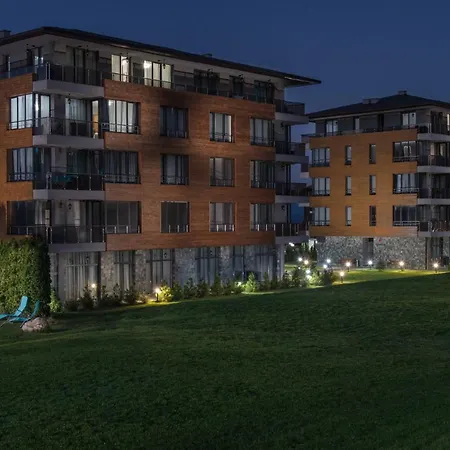 Apartmanhotel Cornelia Deluxe 4*