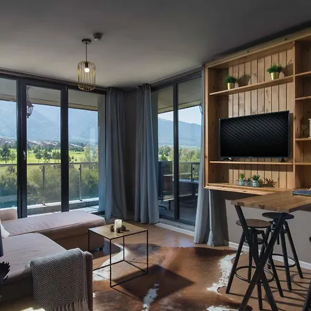 Cornelia Deluxe Apartmanhotel