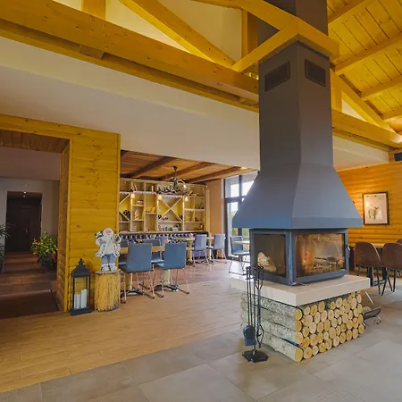 Cornelia Deluxe Banszko