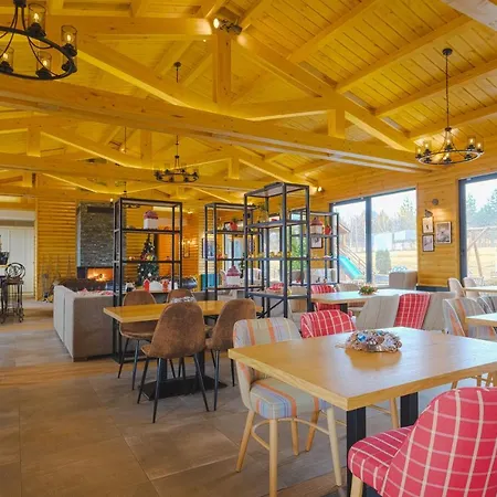 Apartmanhotel Cornelia Deluxe Banszko