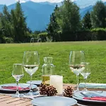 Ξενοδοχείο με διαμερίσματα Cornelia Deluxe 4*