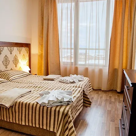 Cornelia Deluxe Appart hôtel 4*