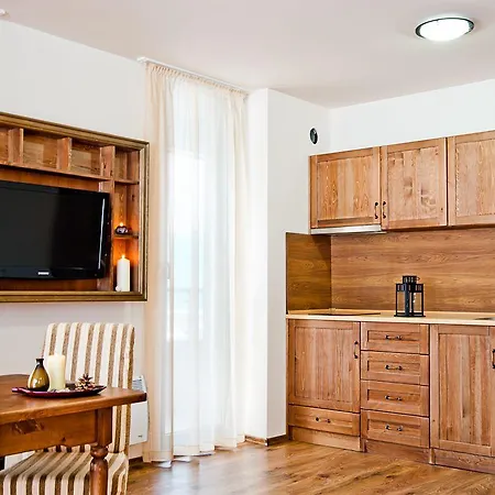 Cornelia Deluxe 4* Банско