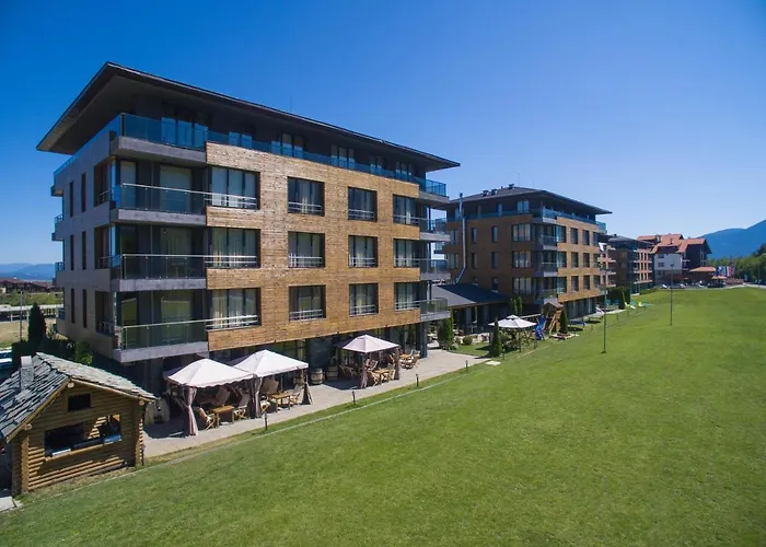 Cornelia Deluxe Lägenhetshotell Bansko