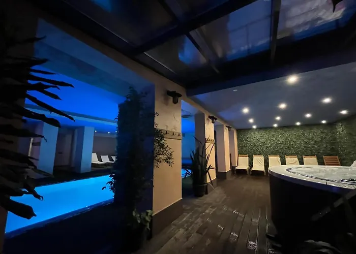 Cornelia Deluxe Lägenhetshotell Bansko