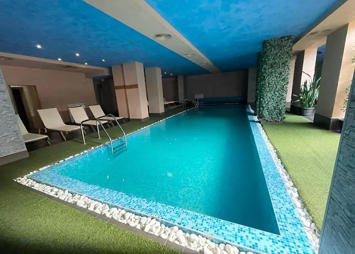 Lägenhetshotell Cornelia Deluxe 4*