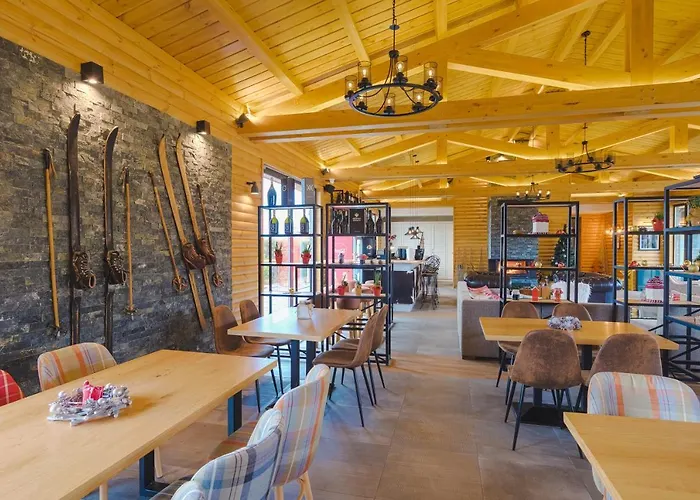 Cornelia Deluxe Lägenhetshotell Bansko