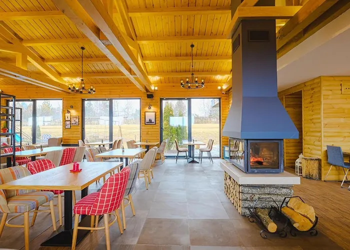 Cornelia Deluxe Lägenhetshotell Bansko